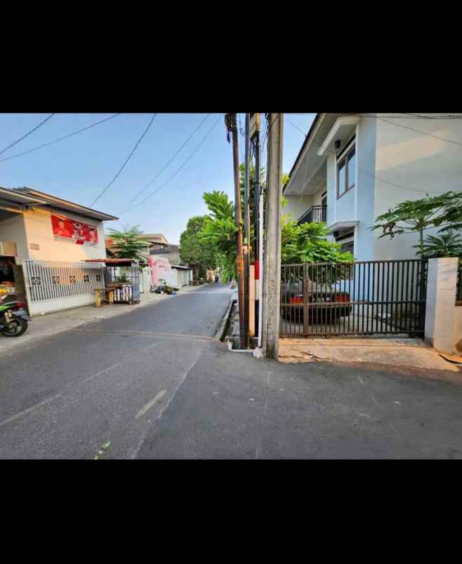 dijual cepat rumah 2 lantai akses mobil