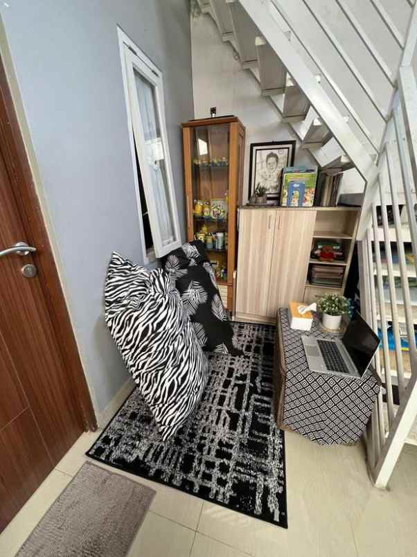 dijual cepat rumah di bawah harga pasar di regol