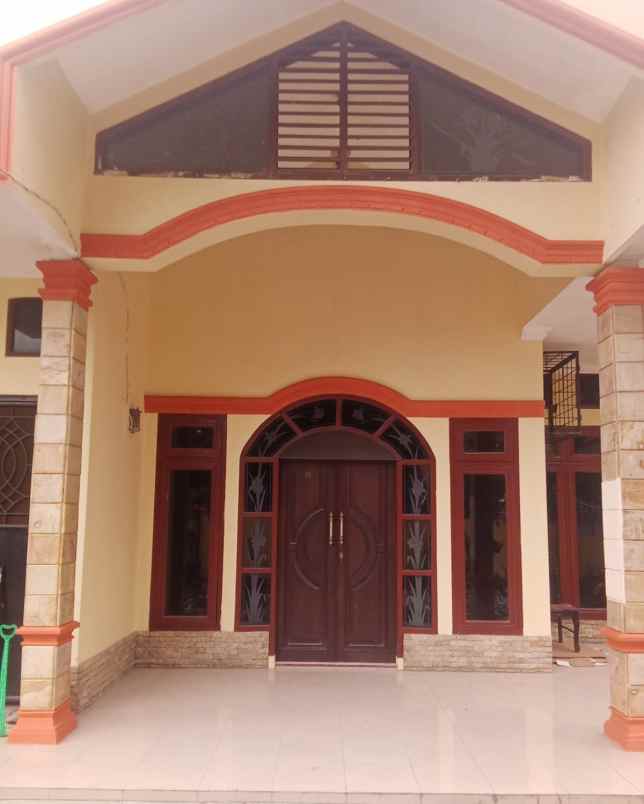 dijual cepat rumah strategis nego