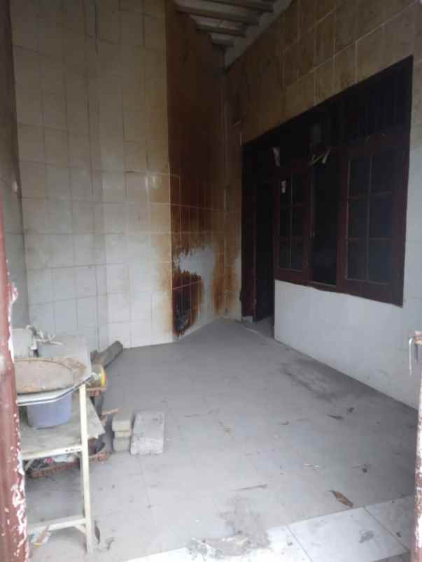 dijual kost kutisari selatan surabaya