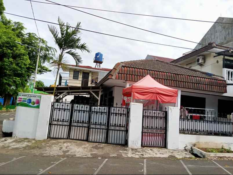 dijual kost lokasi gudang peluru tebet jakarta selatan