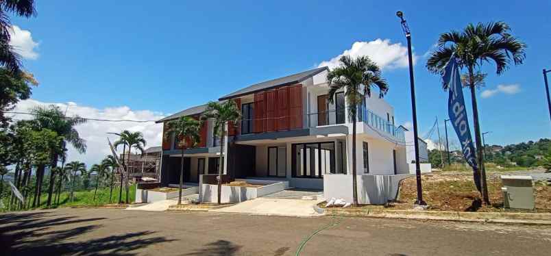 dijual perumahan mewah yang terletak di ciumbuleuit