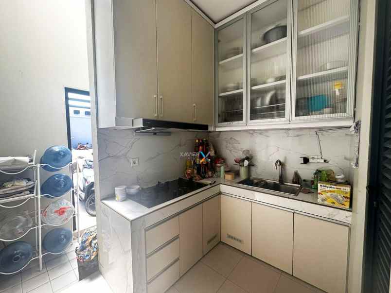 dijual rugi rumah full furnish grand kenjeran bagus