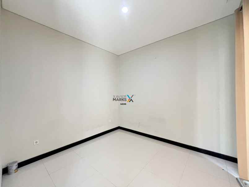 dijual rugi rumah full furnish grand kenjeran bagus