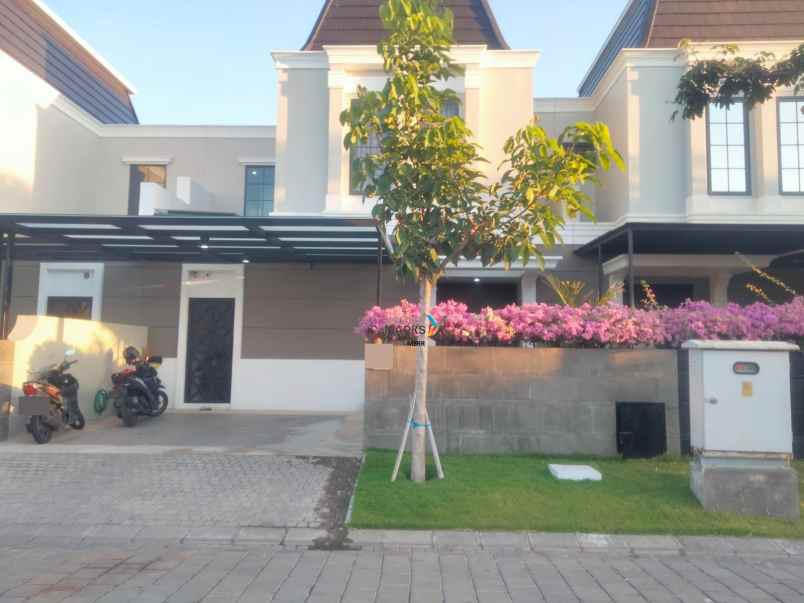 dijual rugi rumah full furnish grand kenjeran bagus