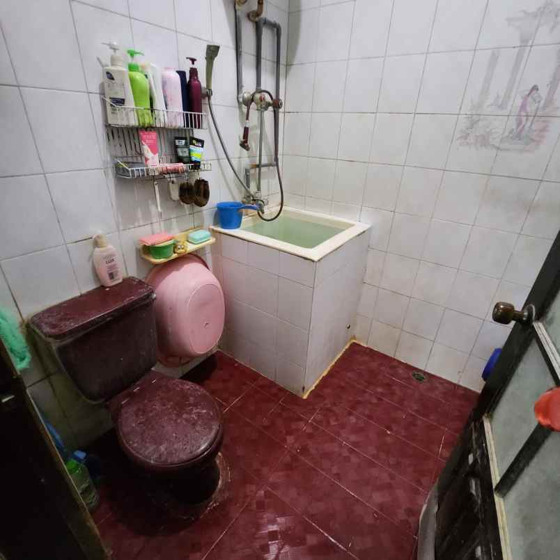 dijual ruko gandeng 4 lantai cempaka putih unit bagus