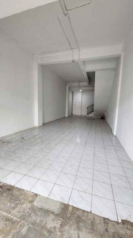 dijual ruko gudang kantor jalan villa bukit mas