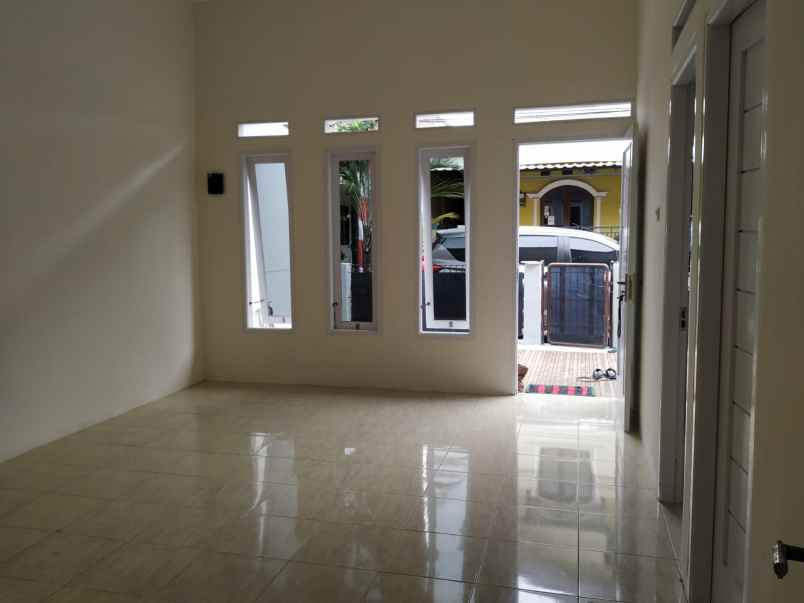 dijual rumah 1 lantai karawaci tangerang