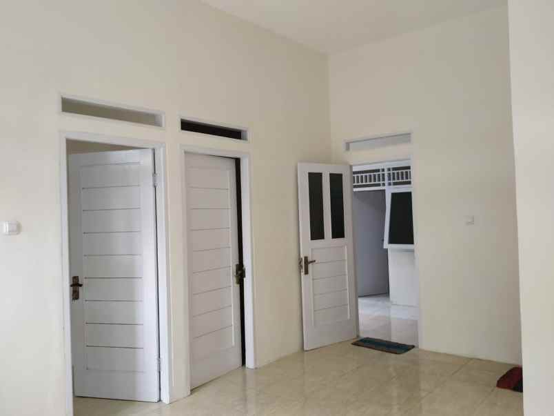 dijual rumah 1 lantai karawaci tangerang