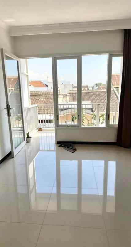 dijual rumah 2 lantai lokasi sawojajar 1 malang