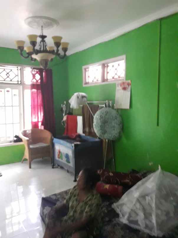 dijual rumah 2 lantai siap huni jakarta utara nego