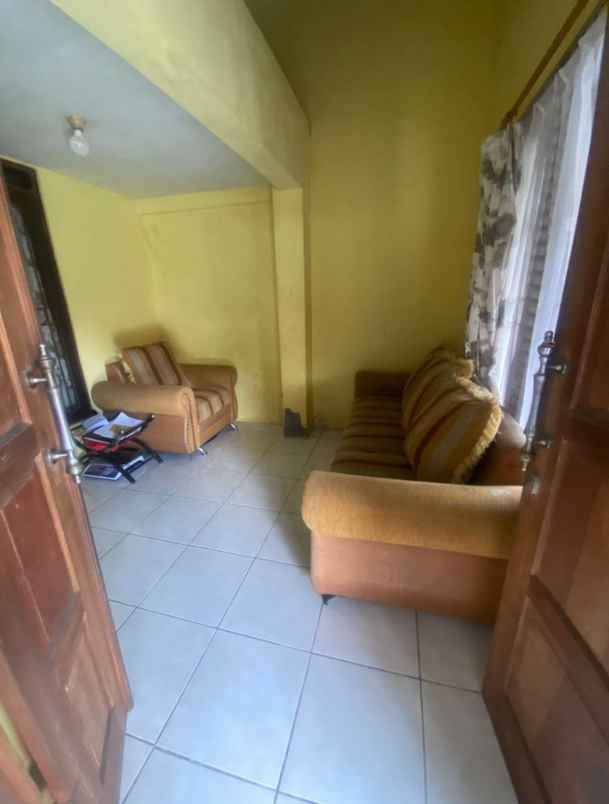 dijual rumah 4 5 km ke ugm