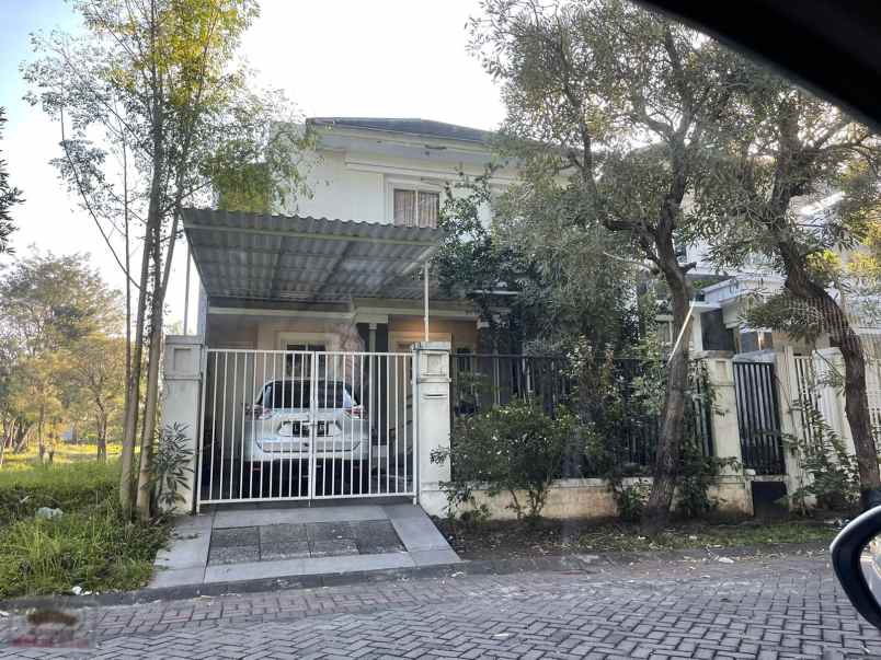 dijual rumah alam galaxy