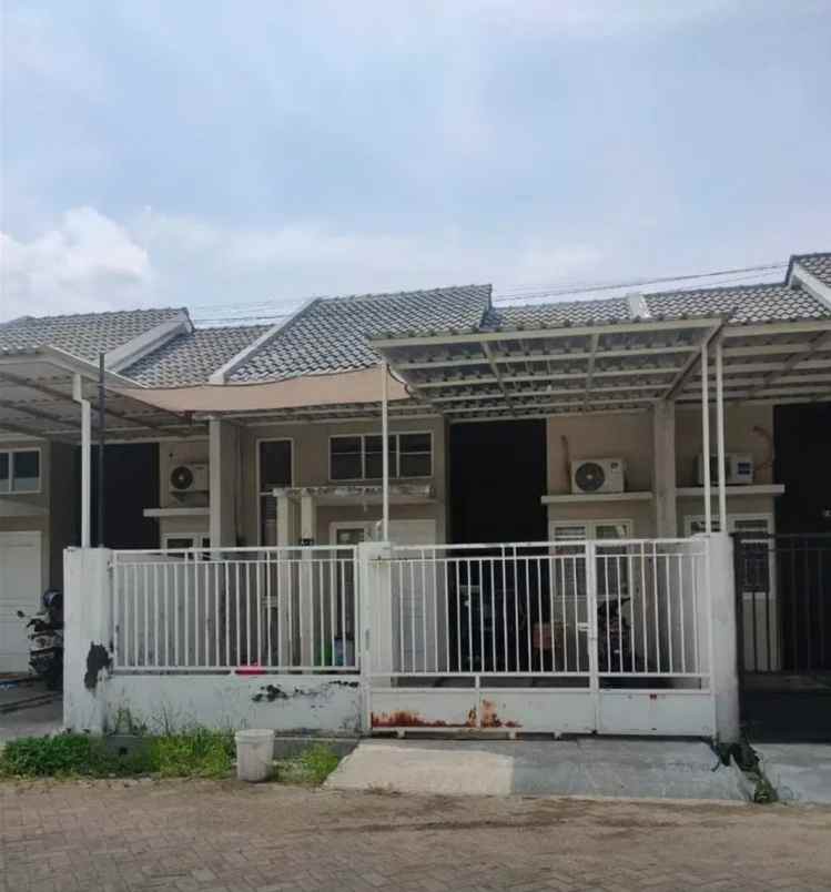 dijual rumah alana regency