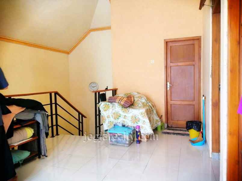 dijual rumah ambarketawang gamping