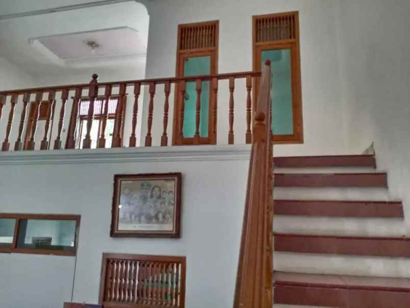 dijual rumah antapani