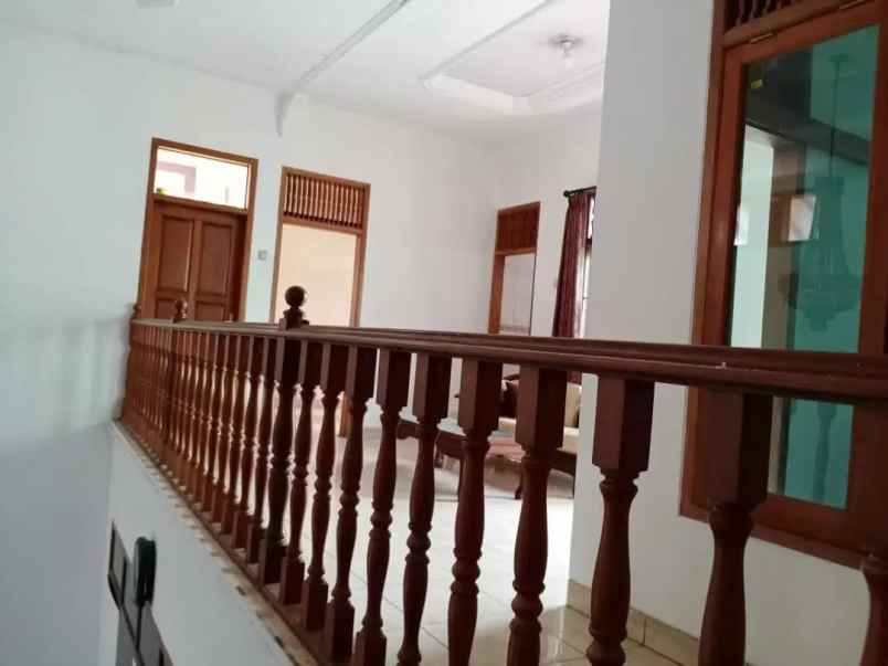 dijual rumah antapani