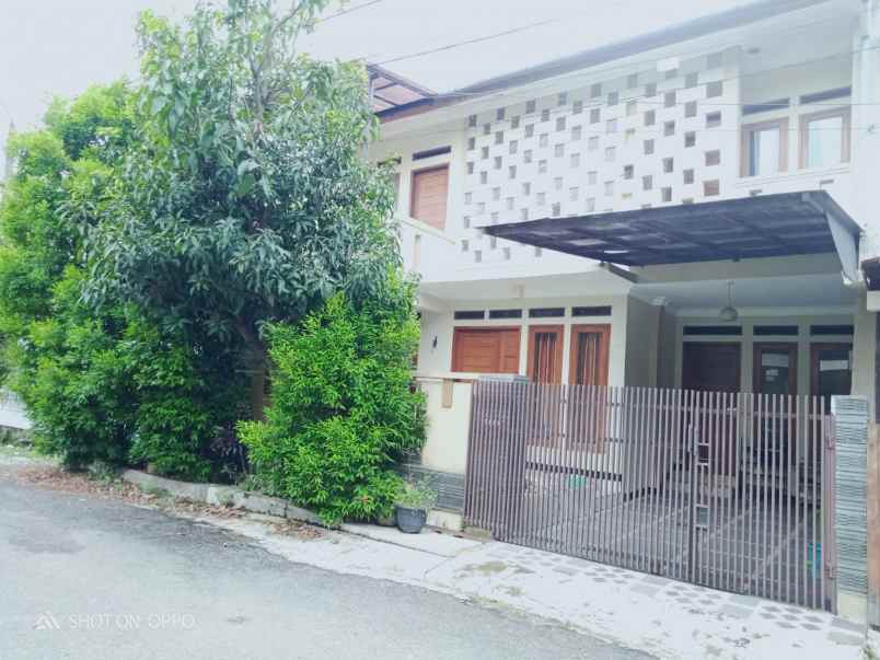 dijual rumah arcamanik