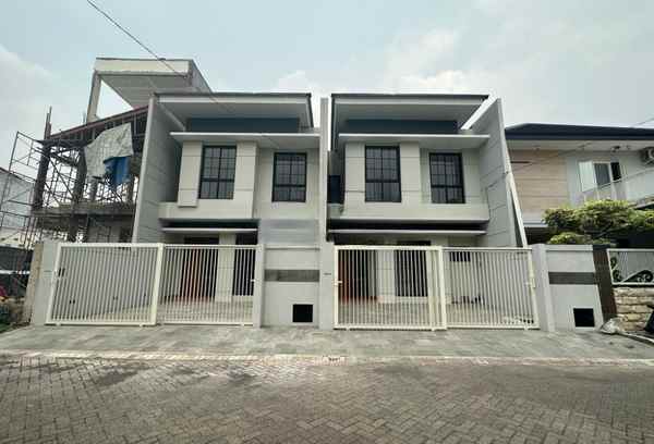 dijual rumah babatan pratama