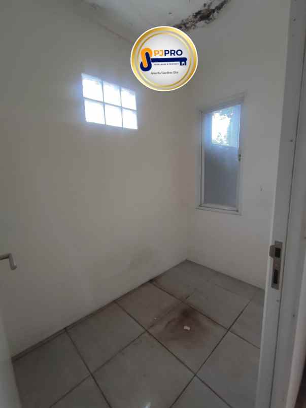 dijual rumah bagus siaphuni di grand mahkota 1