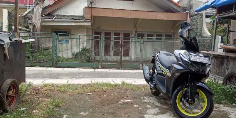 dijual rumah balimester jatinegara