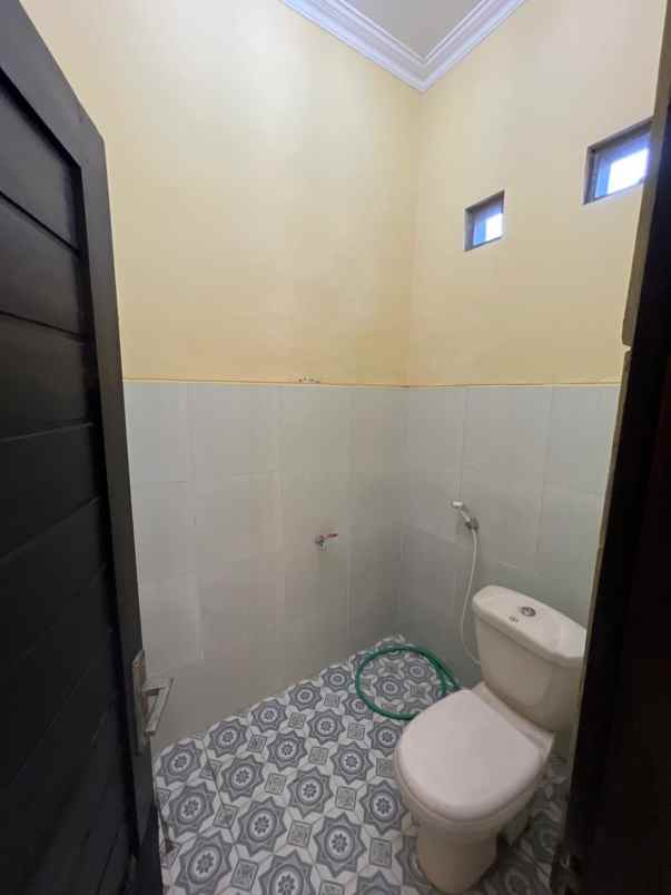 dijual rumah banjeng