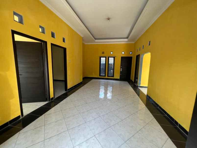 dijual rumah banjeng