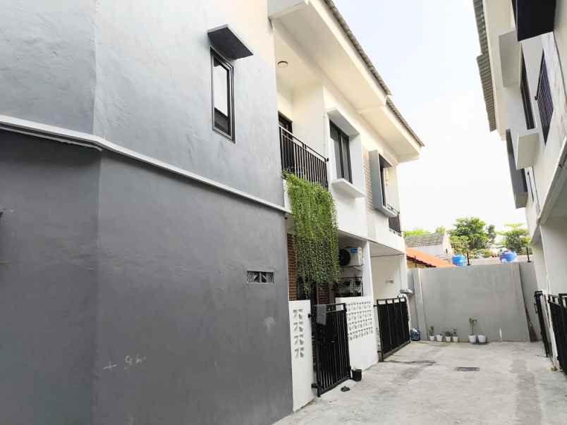 dijual rumah baru 2 lantai di cluster tiara 14 bintara