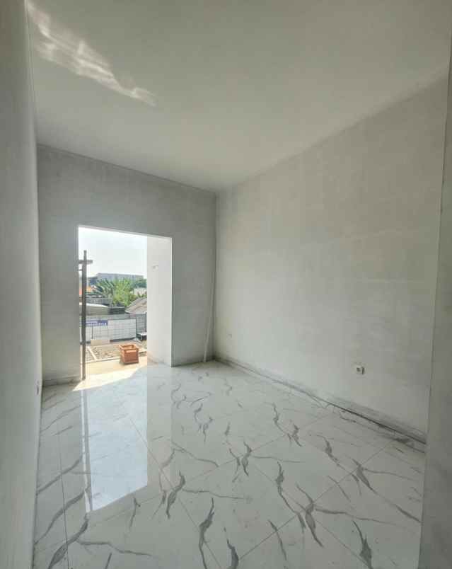 dijual rumah baru dalam cluster on progres