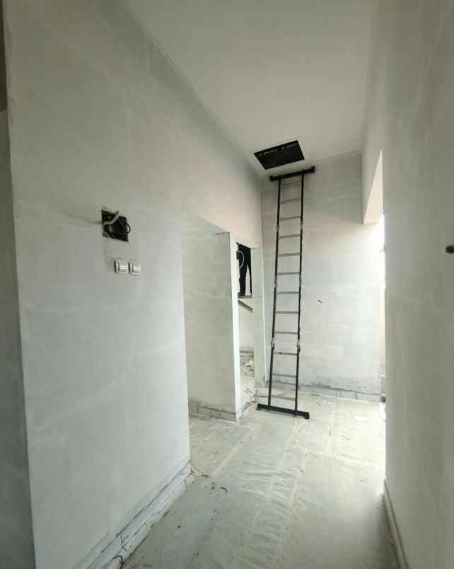 dijual rumah baru dalam cluster on progres