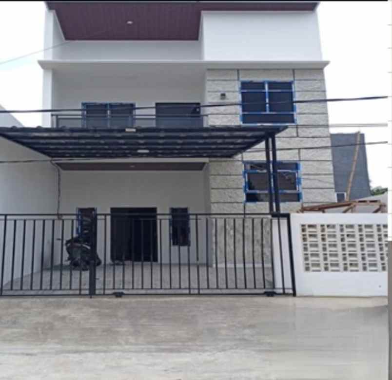 dijual rumah baru di harapan indah bekasi c1063