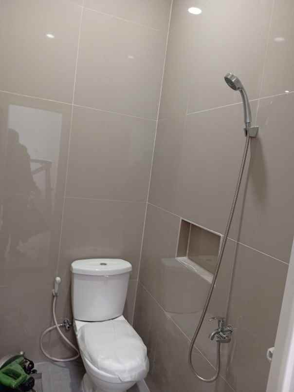 dijual rumah baru di harapan indah bekasi c1063