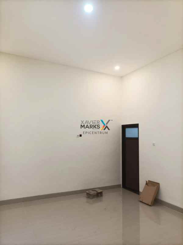 dijual rumah baru gress siap huni manyar tirtomoyo