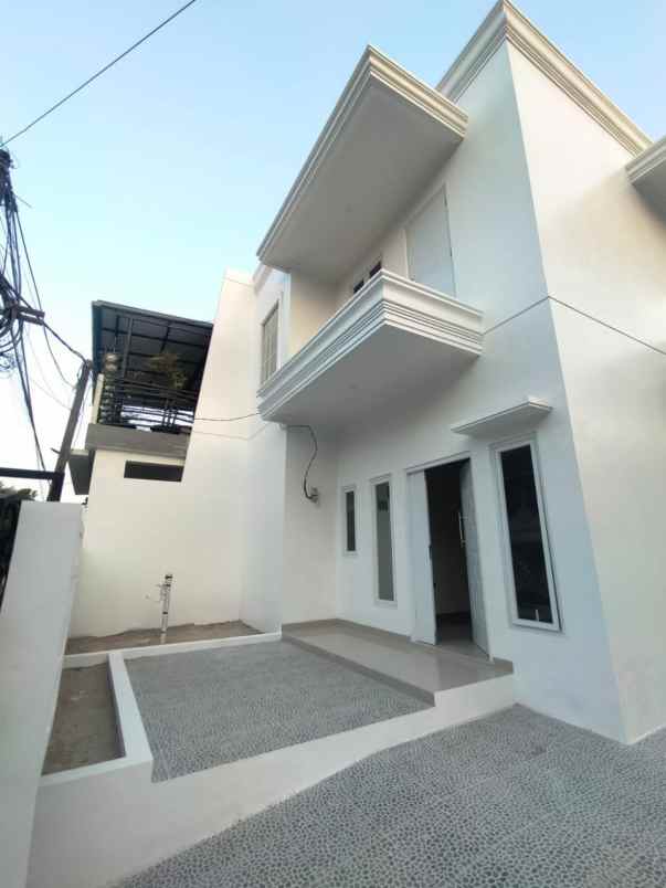 dijual rumah baru hook pondok kelapa jakarta timur