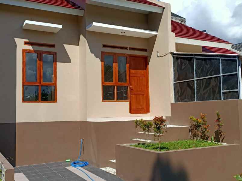 dijual rumah baru komp sariwangi asri minimalis shm