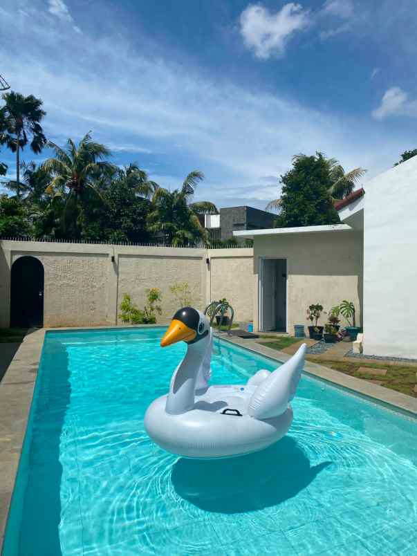 dijual rumah bintaro sektor 8