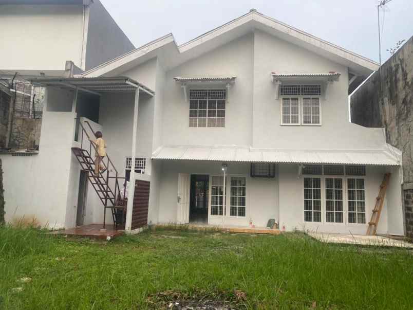 dijual rumah bintaro sektor 9