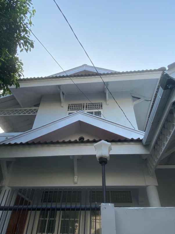 dijual rumah bintaro sektor 9