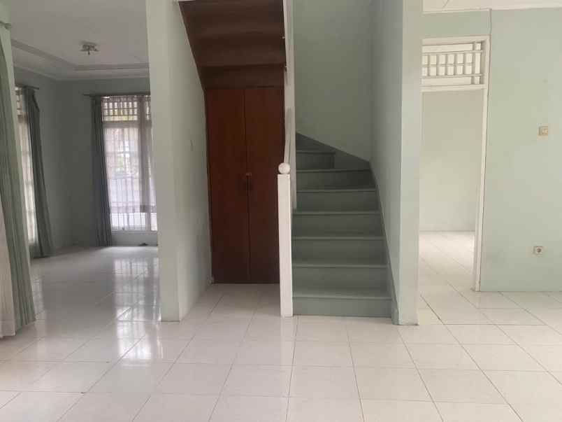 dijual rumah bintaro sektor 9