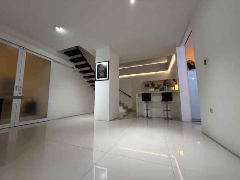 dijual rumah bintaro sektor tangerang