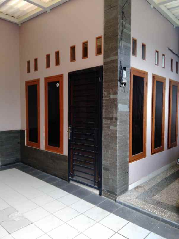 dijual rumah bojong kulur