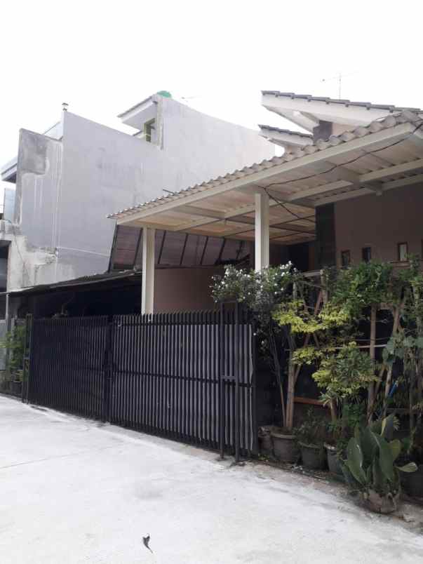 dijual rumah bojong kulur