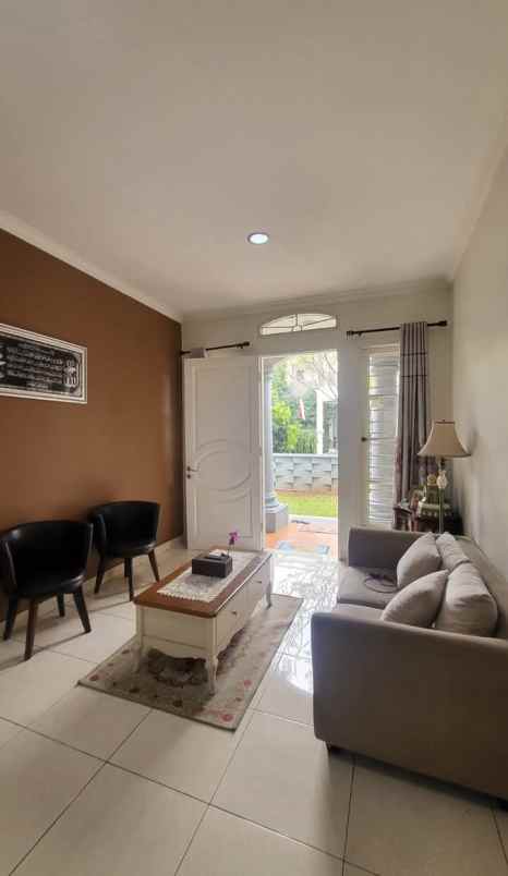 dijual rumah bsd city