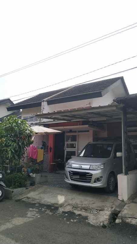 dijual rumah buana soetta residence