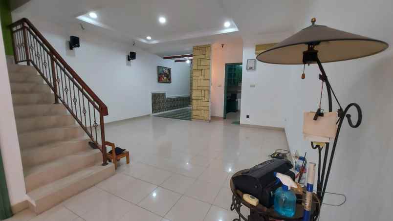 dijual rumah bukit gading mediterania