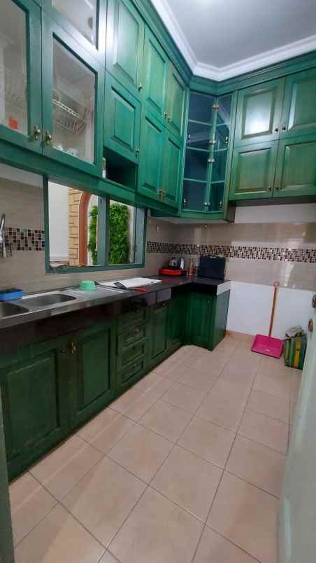 dijual rumah bukit gading mediterania