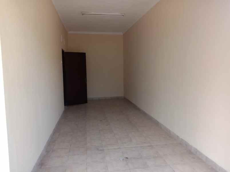 dijual rumah caturtunggal kabupaten
