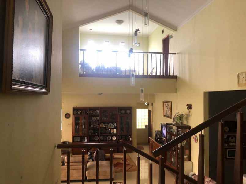 dijual rumah cigadung selatan i 20