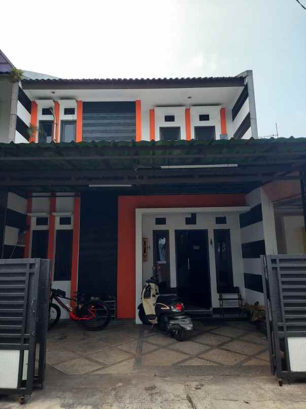 dijual rumah ciganitri