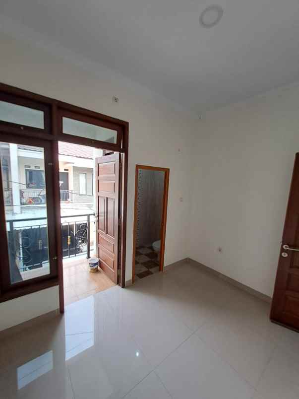 dijual rumah ciganjur